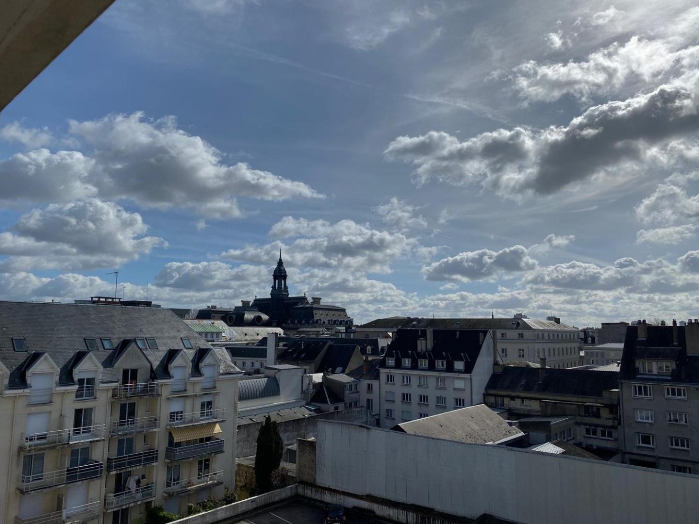 Lumineux T2 Situe Dans L'Hyper Centre De Tours Διαμέρισμα Εξωτερικό φωτογραφία